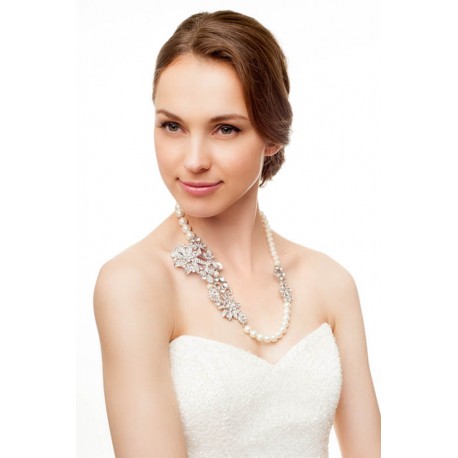 Vintage style bridal handmade necklace